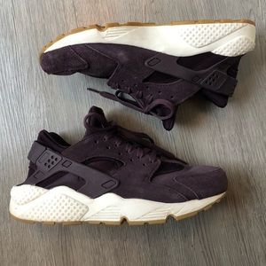 Purple Nike Air Huarache Run SD